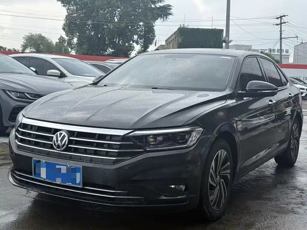 Купить Volkswagen Sagitar