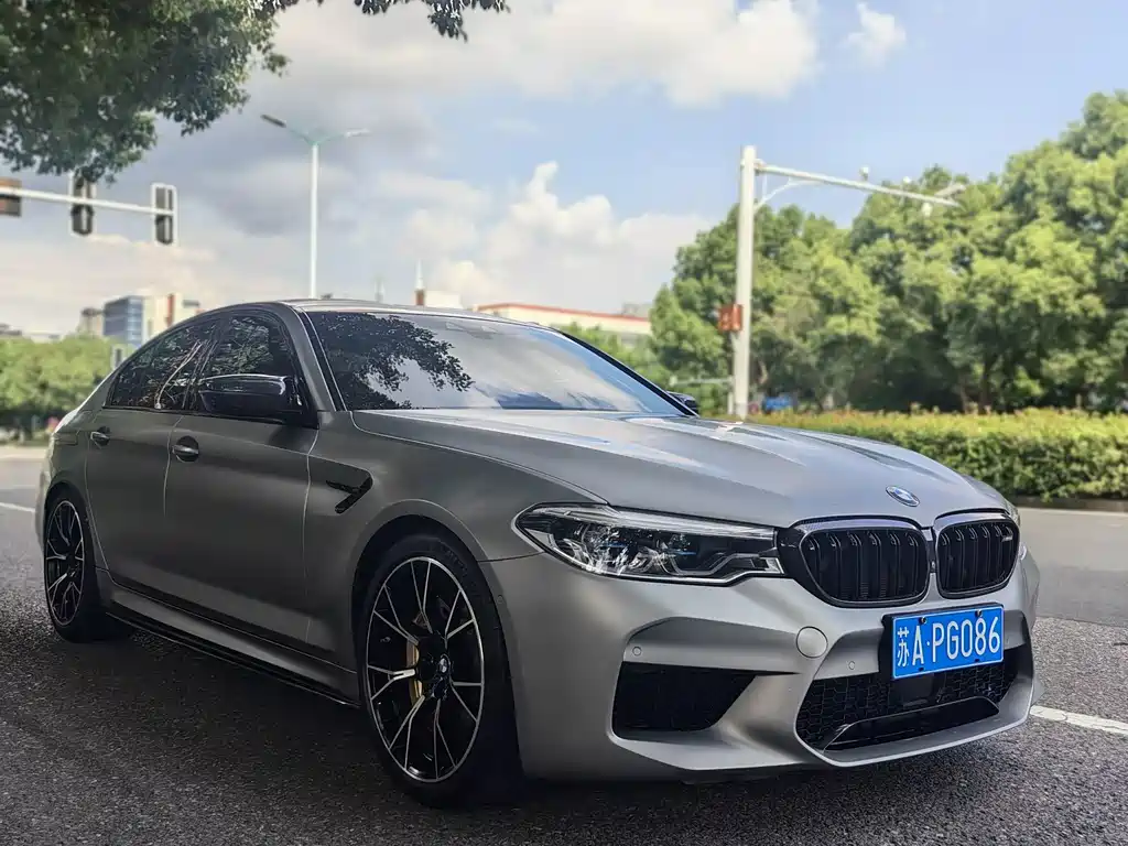 BMW M5 — миниатюра 3