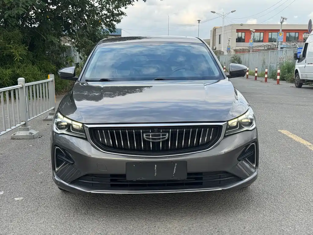 Geely Emgrand — миниатюра 2