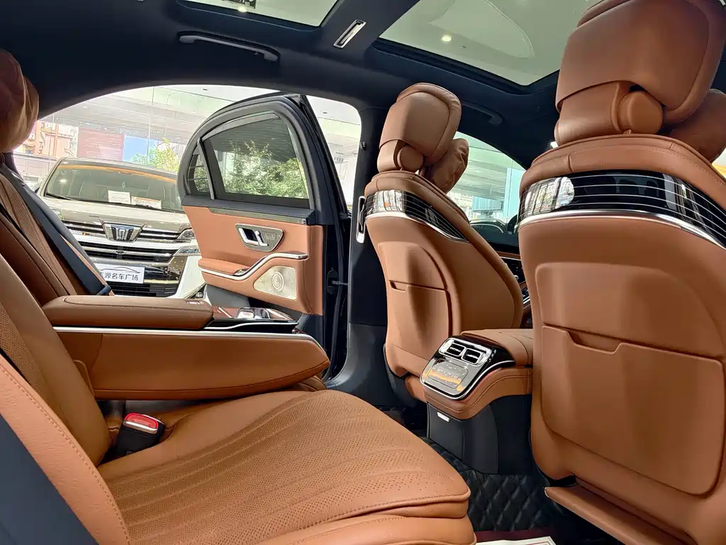 Mercedes-Benz S-Class — миниатюра 10