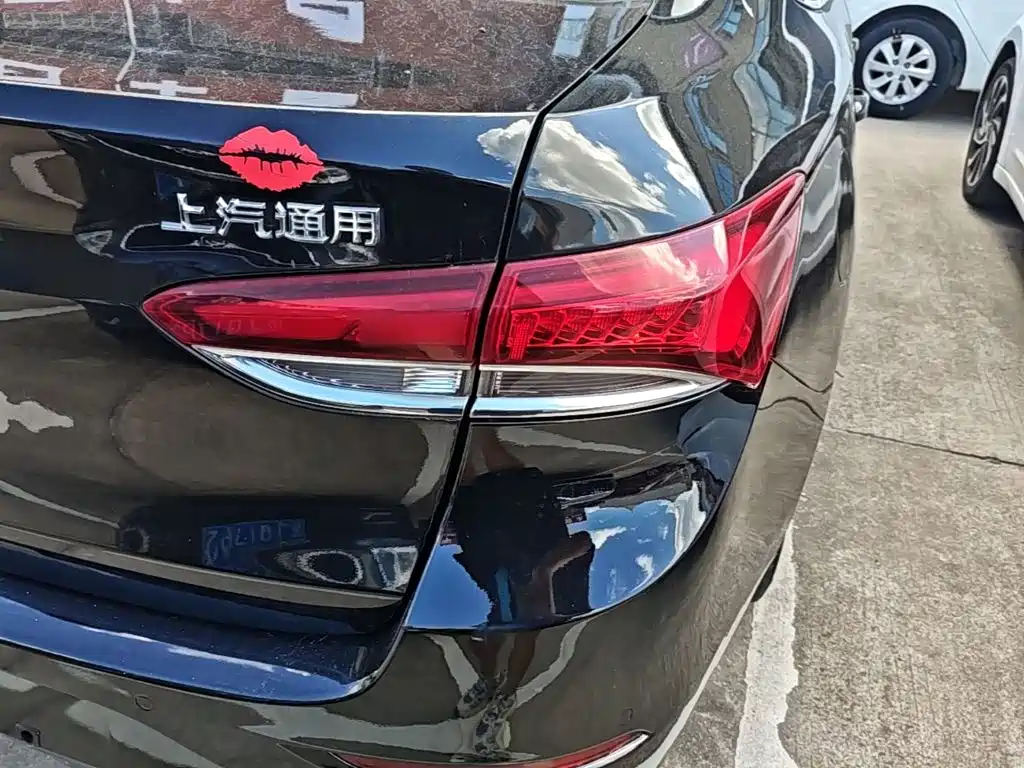 Buick Excelle — миниатюра 24