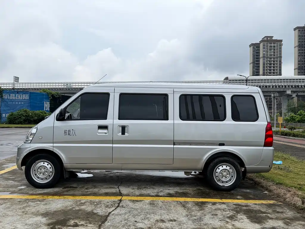 Wuling Rongguang EV — миниатюра 10