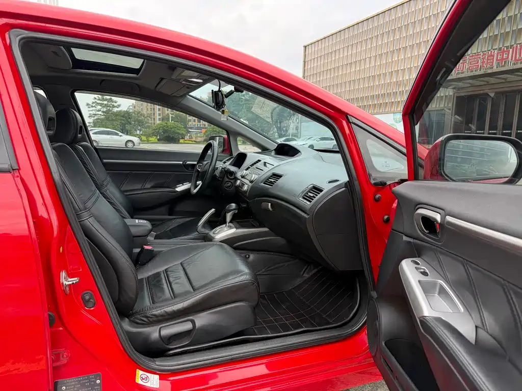 Honda Civic — миниатюра 17