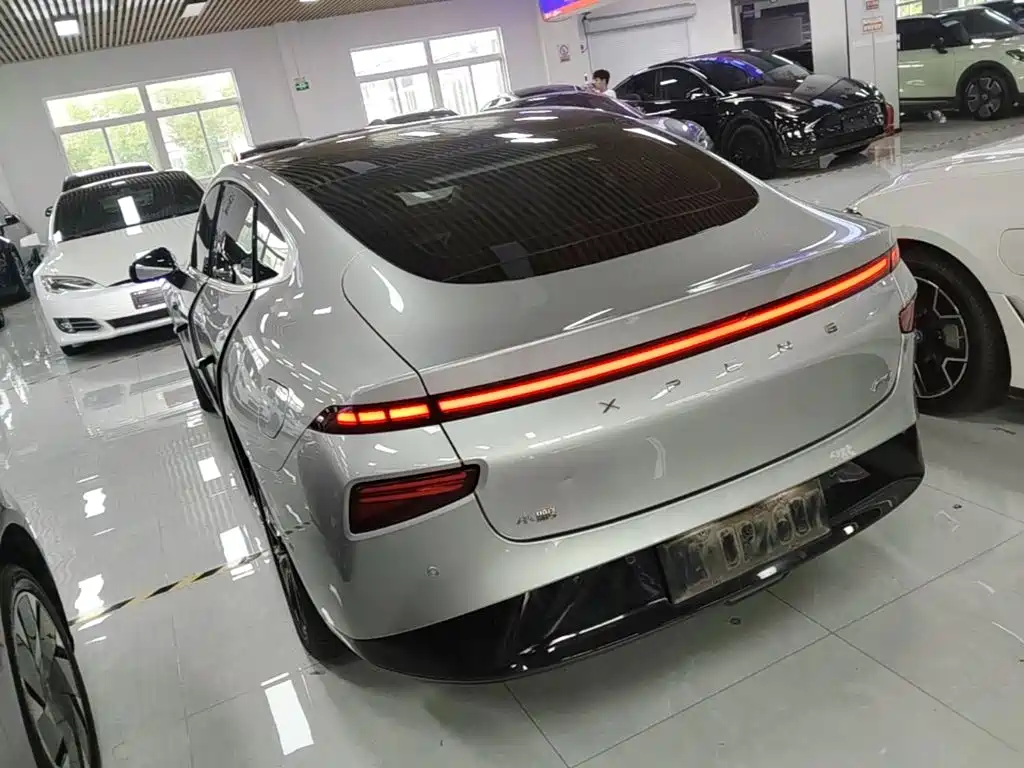 XPeng P7 — миниатюра 5