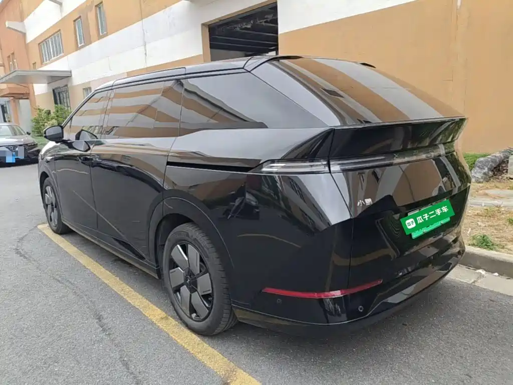 XPeng X9 — миниатюра 5