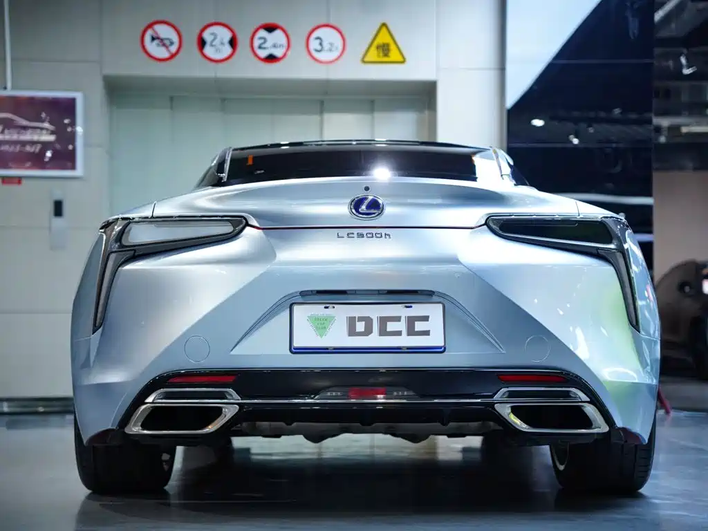 Lexus LC — миниатюра 27