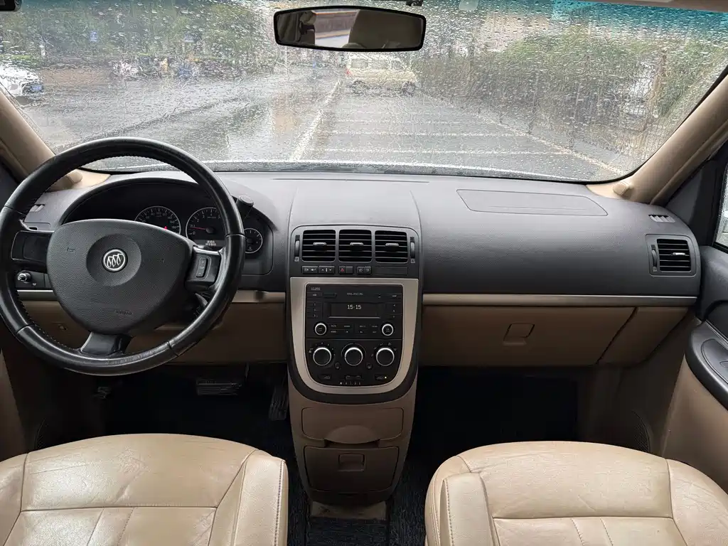 Buick GL8 — миниатюра 10