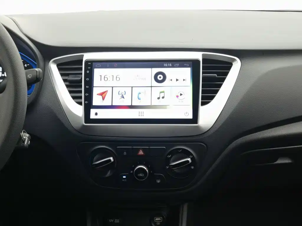 Hyundai Verna — миниатюра 12