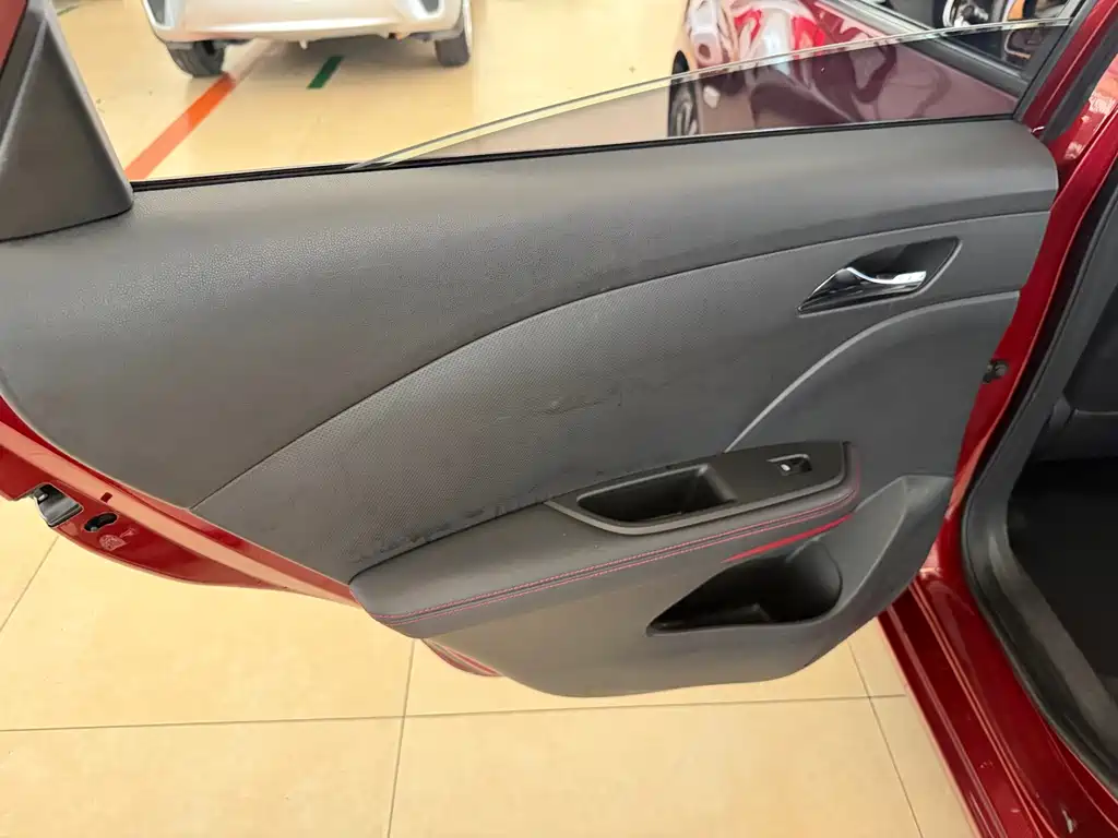 Chevrolet Monza — миниатюра 23