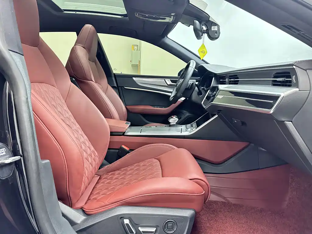 Audi A7L — миниатюра 13