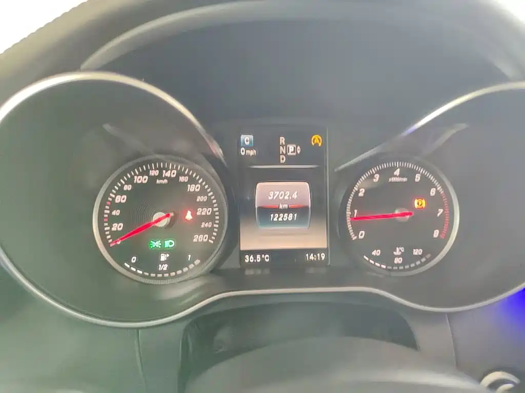 Mercedes-Benz C-Class — миниатюра 12