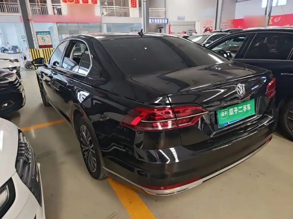 Volkswagen Phideon — миниатюра 5