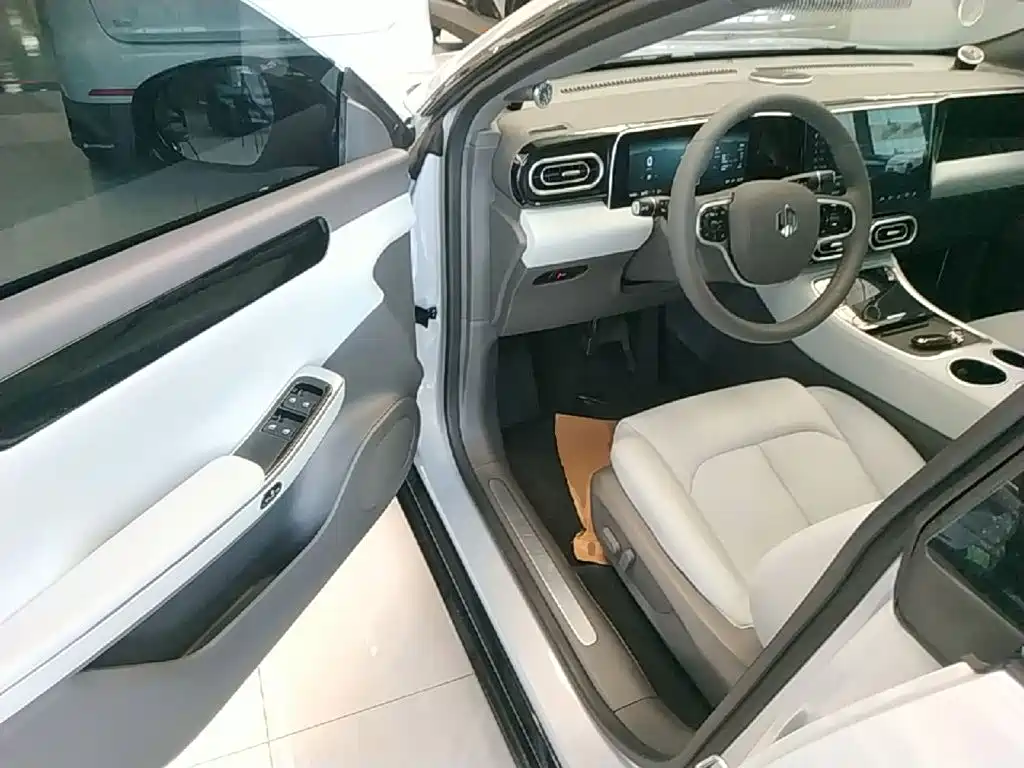 Leapmotor Leapmotor C01 — миниатюра 16