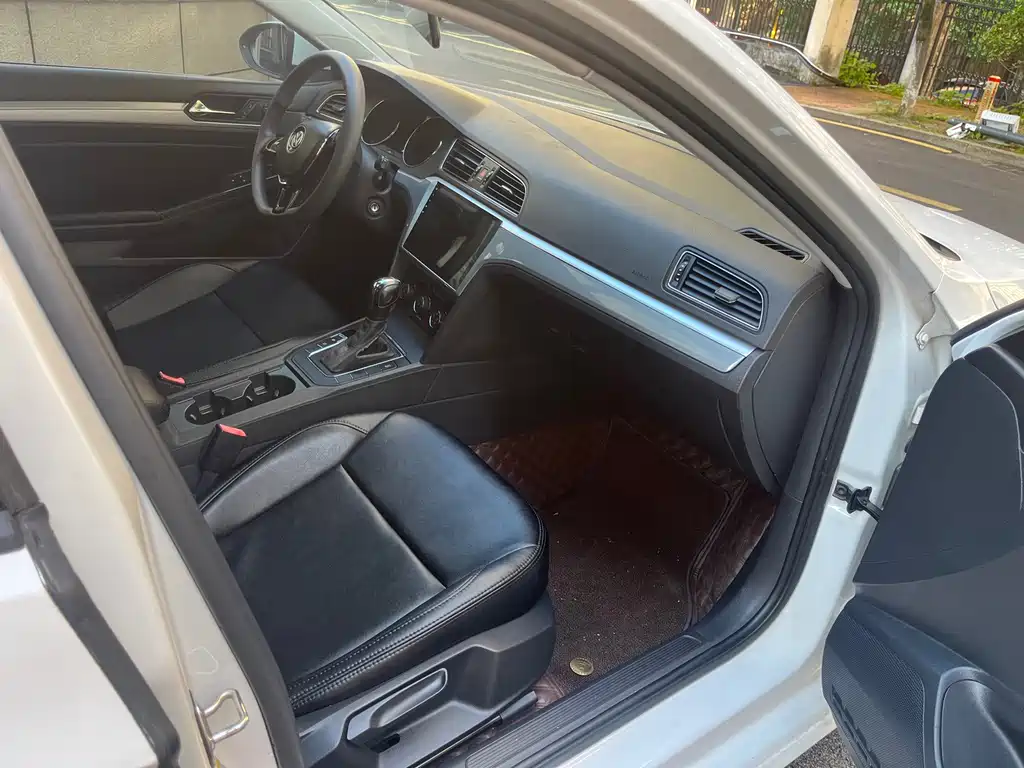 Volkswagen Lamando — миниатюра 7