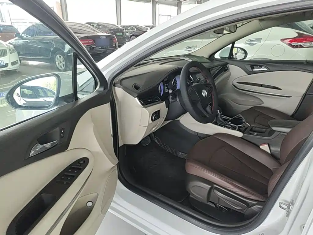 Buick Verano — миниатюра 16
