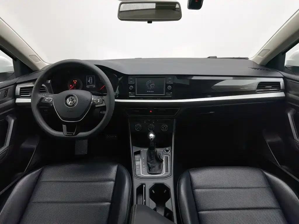 Volkswagen Lavida — миниатюра 5