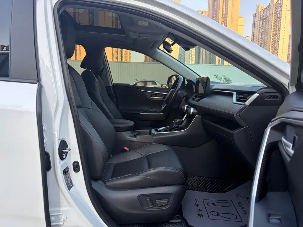 Toyota Wildlander — миниатюра 19
