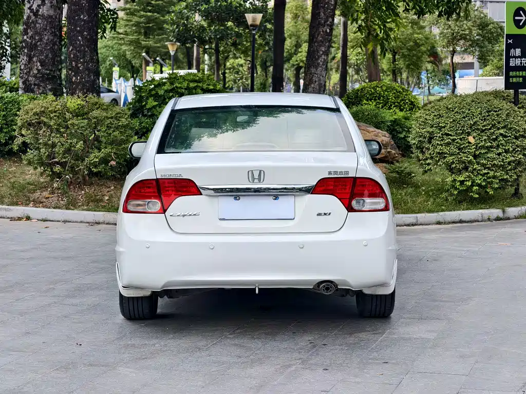 Honda Civic — миниатюра 16