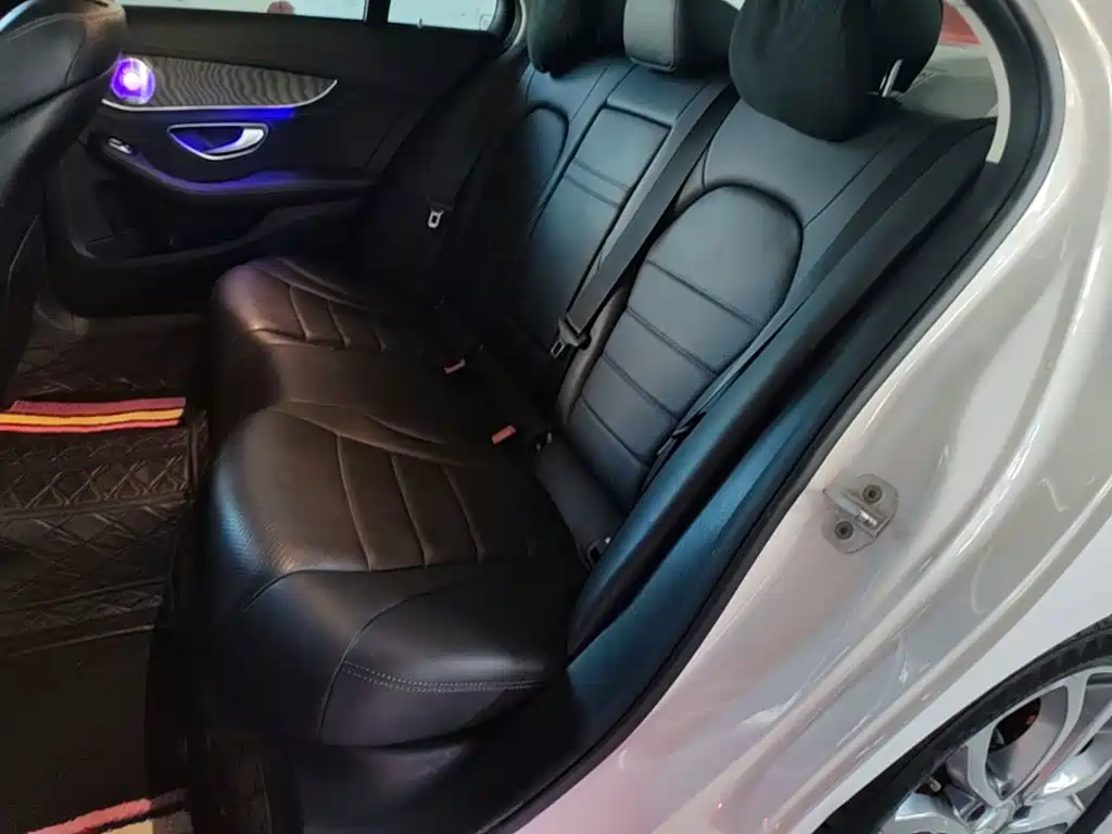 Mercedes-Benz C-Class — миниатюра 17