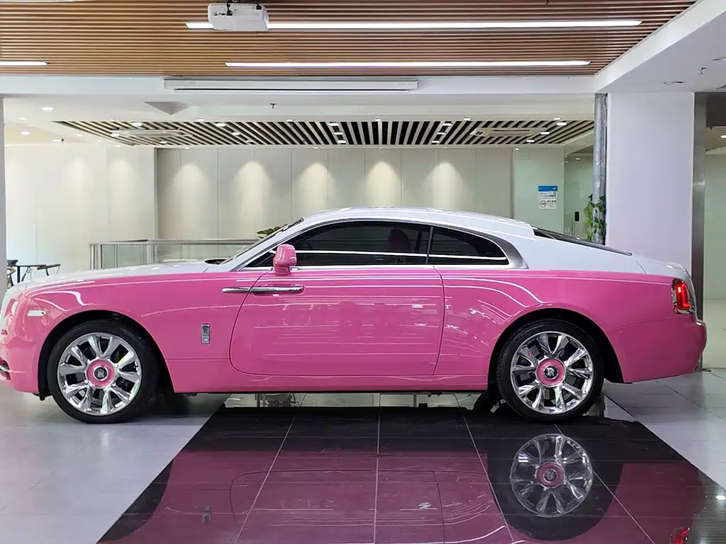 ROLLS-ROYCE PHANTOM