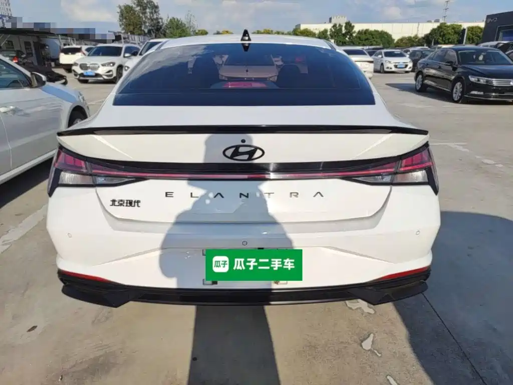Hyundai Elantra — миниатюра 6