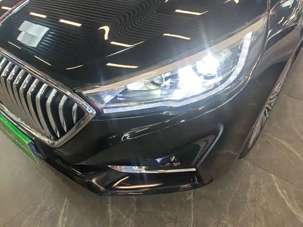 Hongqi Hongqi H5 — миниатюра 24