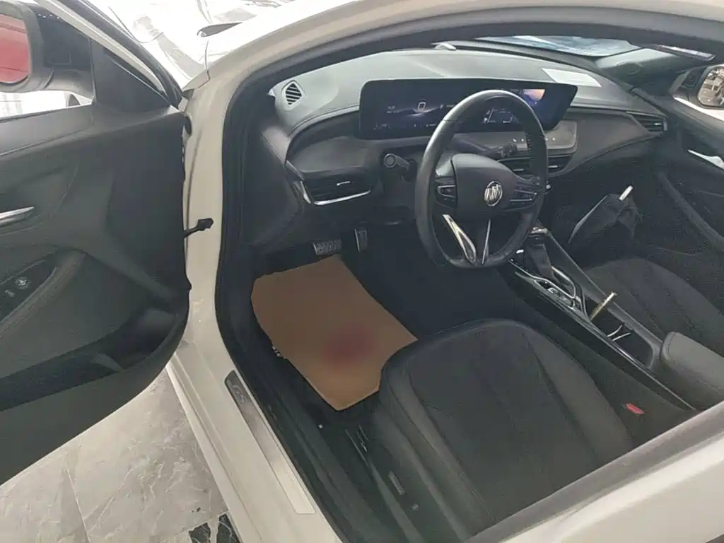 Buick Verano — миниатюра 16
