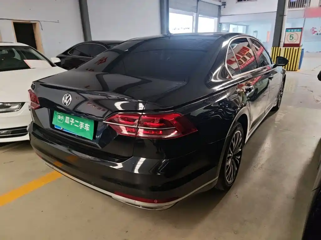 Volkswagen Phideon — миниатюра 7