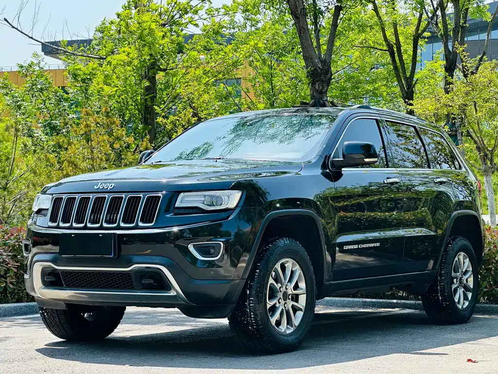 Jeep Grand Cherokee (Import)