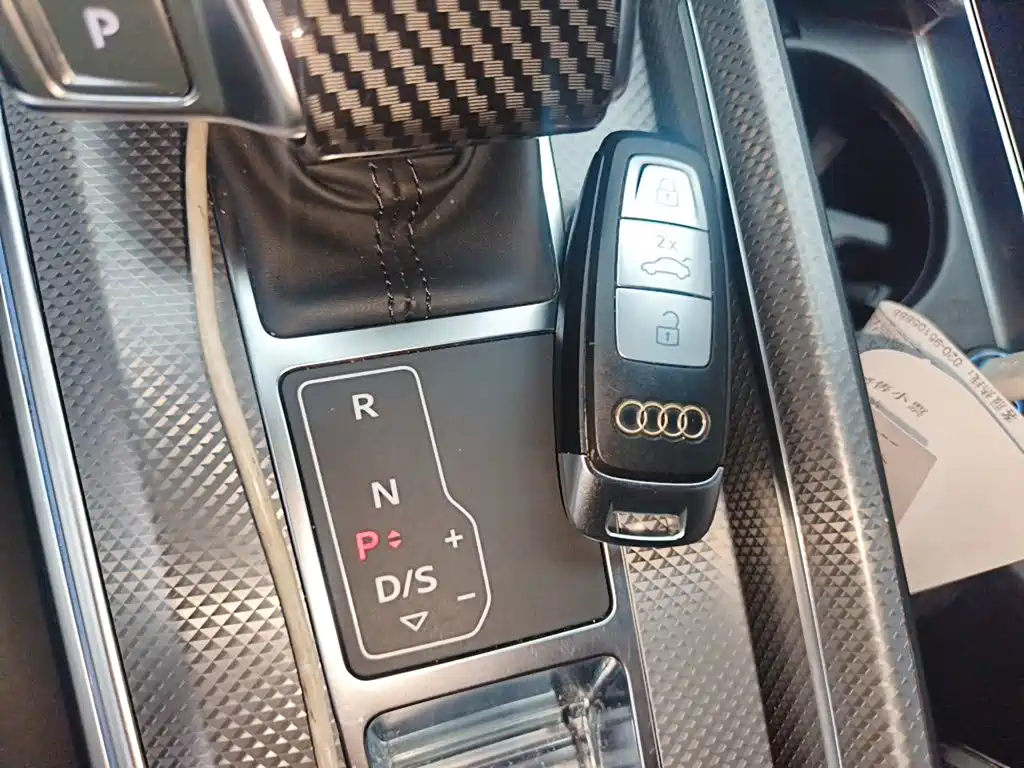 Audi A6L — миниатюра 9