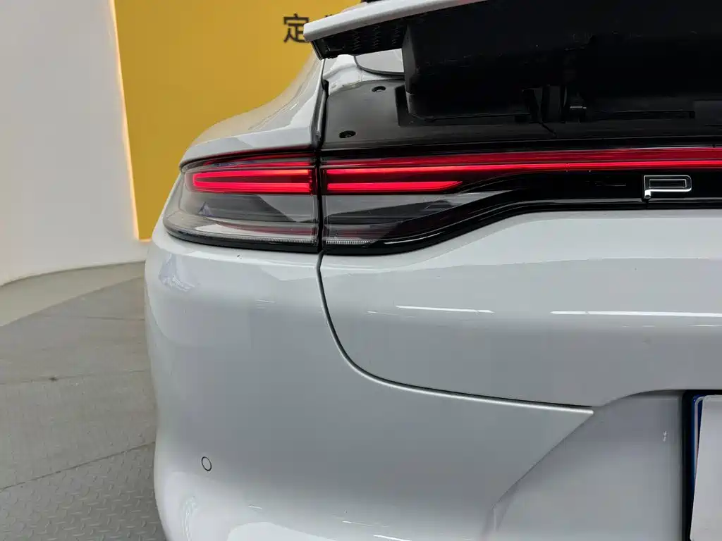 Porsche Panamera — миниатюра 9