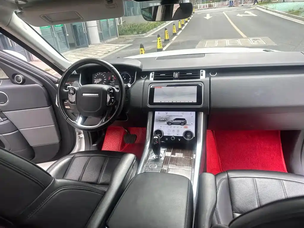 Land Rover Sport PHEV — миниатюра 7