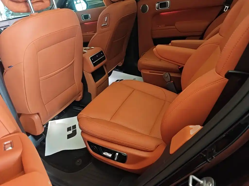 Li Auto Li L8 — миниатюра 16