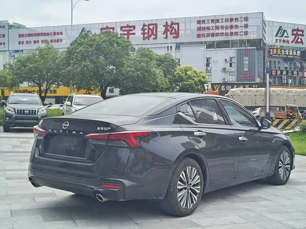 Nissan Teana — миниатюра 6
