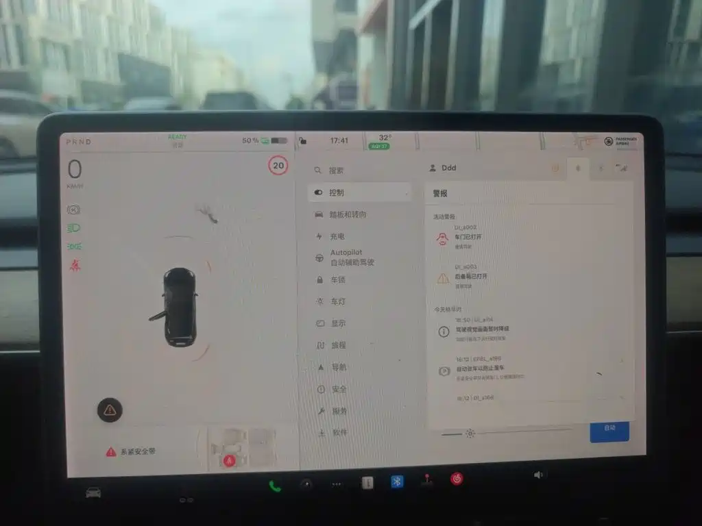 Tesla Model 3 — миниатюра 7
