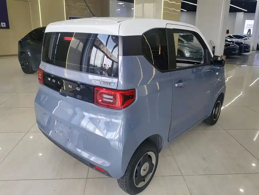 Wuling MINIEV — миниатюра 3