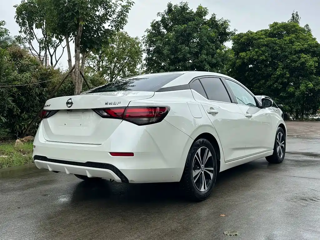 Nissan Sylphy — миниатюра 6