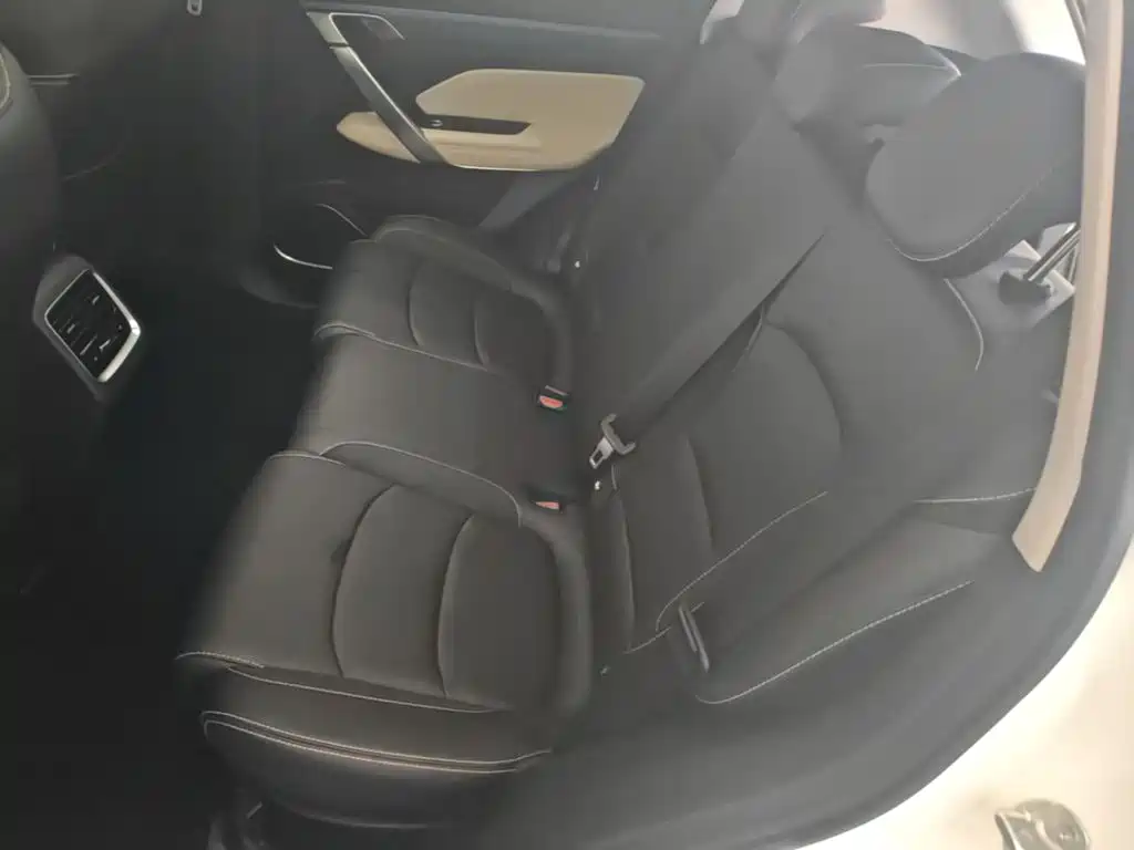 Geely Boyue — миниатюра 17