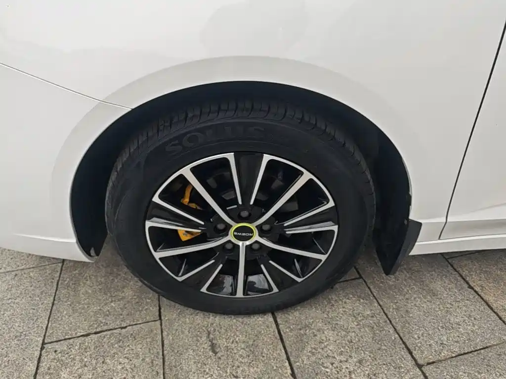Roewe i5 — миниатюра 23