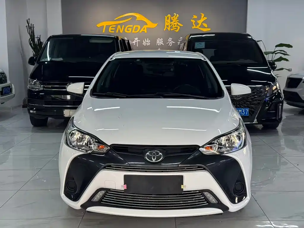 Toyota Yaris L — миниатюра 2
