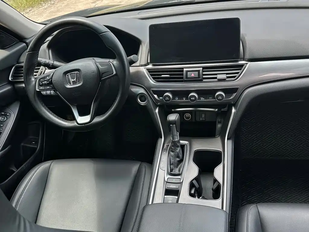 Honda Accord — миниатюра 6
