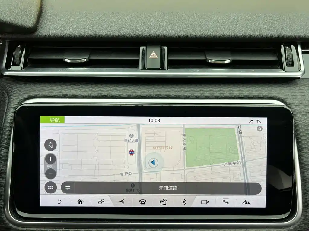 Land Rover Velar — миниатюра 28