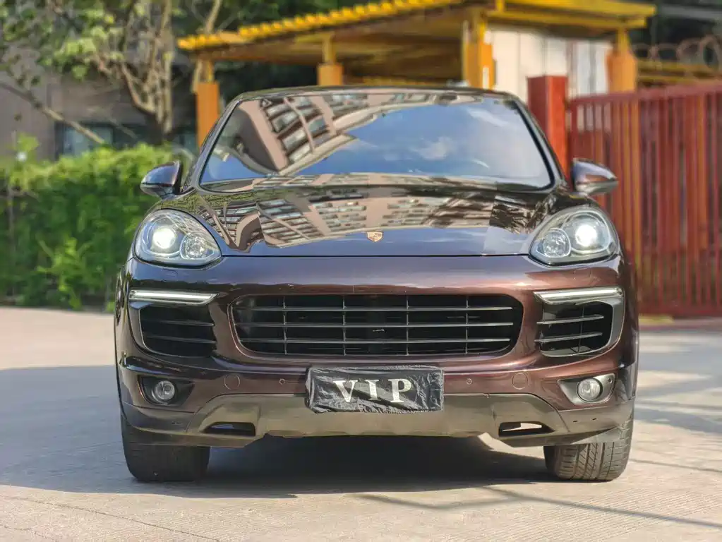 Porsche Cayenne — миниатюра 2