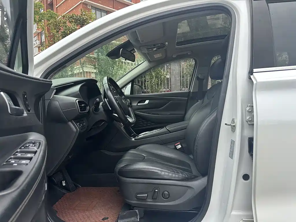 Hyundai Santa Fe — миниатюра 13