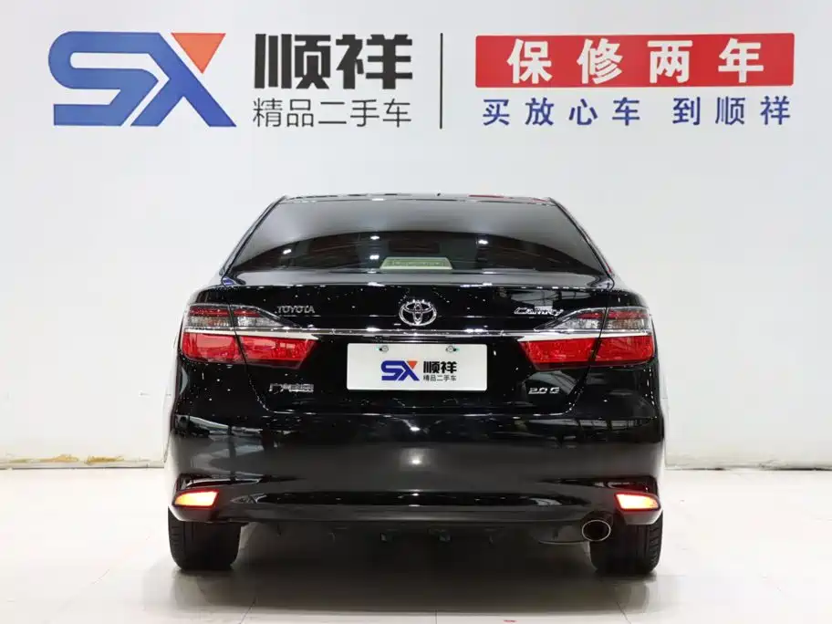 Toyota Camry — миниатюра 5
