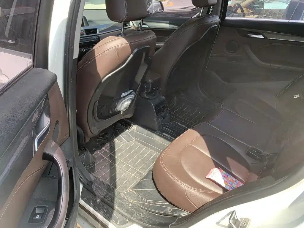 BMW X1 — миниатюра 9