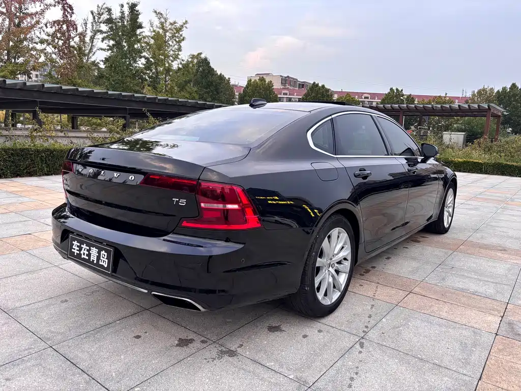 Volvo S90 — миниатюра 7