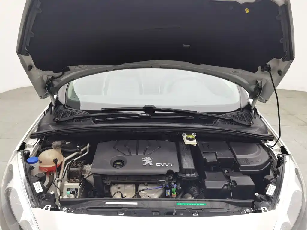 Peugeot 308 — миниатюра 6