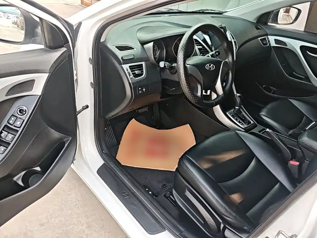Hyundai Elantra Langdong — миниатюра 16