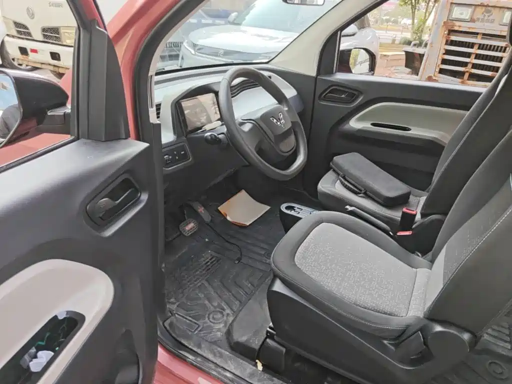 Wuling MINIEV — миниатюра 16